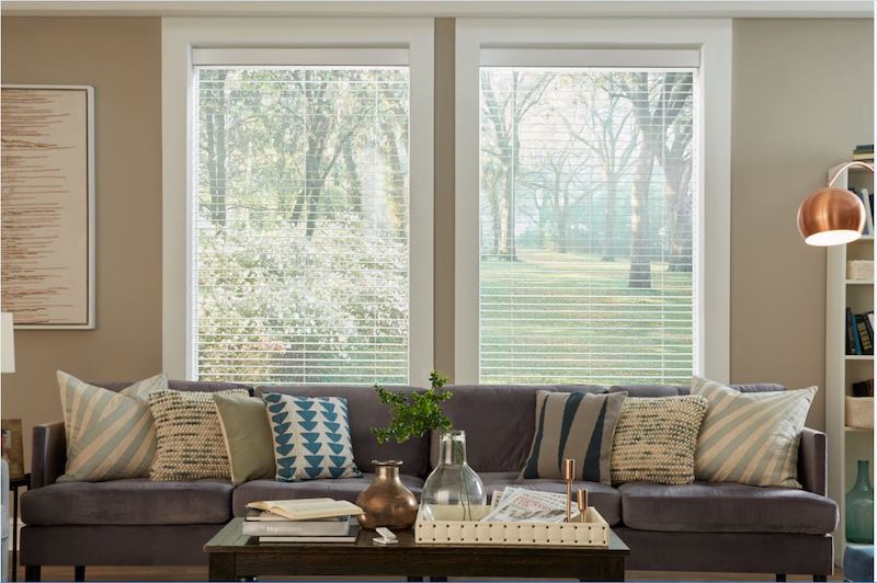 Lutron LivRm_Blinds